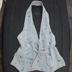 Peach Love California Light Blue Floral Top